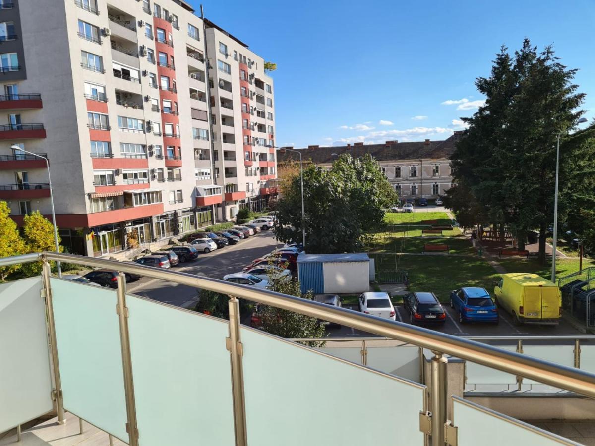 Ideal Apartments Nagyvárad Kültér fotó